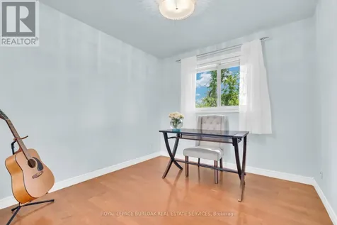 2227 St Clair Avenue Windsor ON N9B 3W4