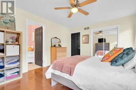 2227 St Clair Avenue Windsor ON N9B 3W4