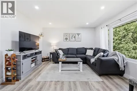 59 Purvis Drive Hamilton ON L8S 2S5