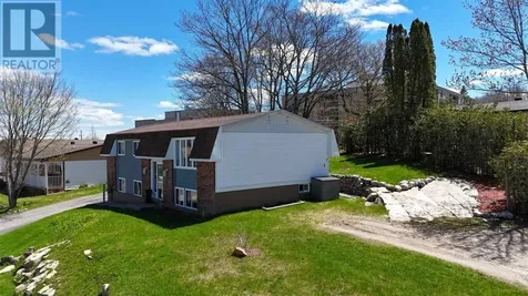 1 Gillanders Road Elliot Lake ON P5A 1W4