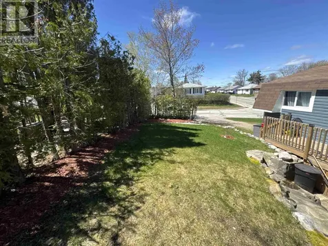 1 Gillanders Road Elliot Lake ON P5A 1W4