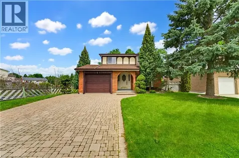 216 Mcgarry Drive Kitchener ON N2N 1H9