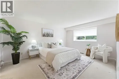 216 Mcgarry Drive Kitchener ON N2N 1H9