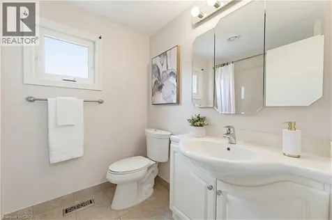 216 Mcgarry Drive Kitchener ON N2N 1H9