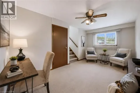 17 Glenda Court Guelph ON N1H 6V6