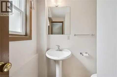 17 Glenda Court Guelph ON N1H 6V6