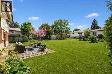 17 Glenda Court Guelph ON N1H 6V6