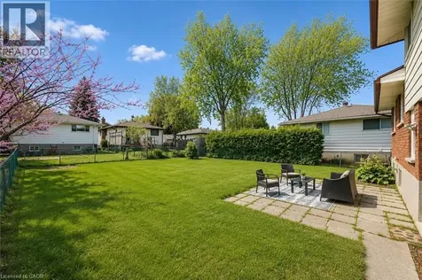 17 Glenda Court Guelph ON N1H 6V6