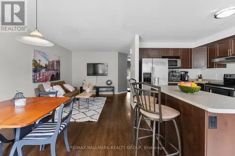 231 Rolling Meadow Crescent Ottawa ON K1W 0A8