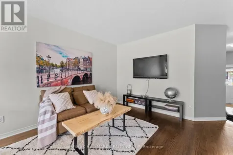 231 Rolling Meadow Crescent Ottawa ON K1W 0A8
