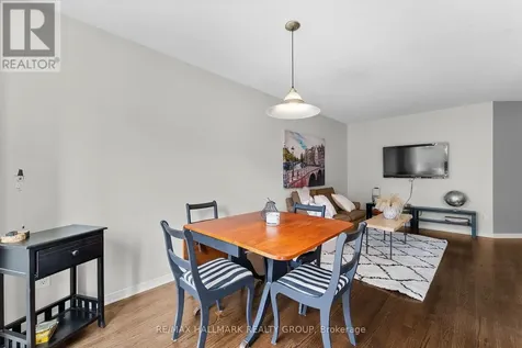 231 Rolling Meadow Crescent Ottawa ON K1W 0A8