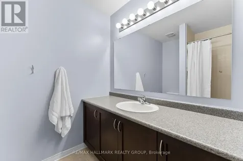 231 Rolling Meadow Crescent Ottawa ON K1W 0A8