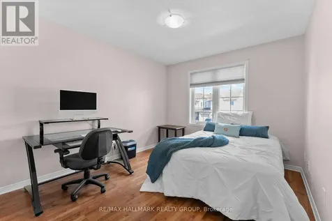 231 Rolling Meadow Crescent Ottawa ON K1W 0A8
