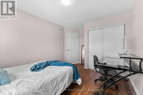 231 Rolling Meadow Crescent Ottawa ON K1W 0A8