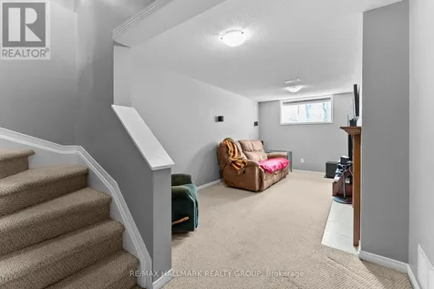 231 Rolling Meadow Crescent Ottawa ON K1W 0A8