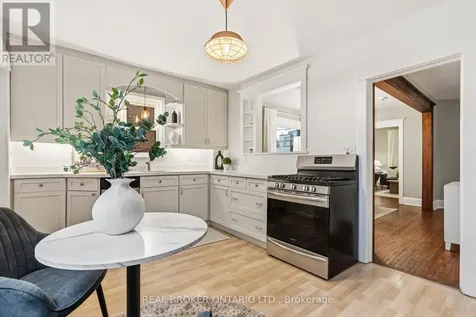 136 Blantyre Avenue Toronto (the Beaches) ON M1N 2R5