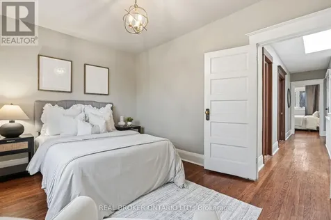 136 Blantyre Avenue Toronto (the Beaches) ON M1N 2R5