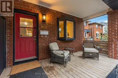 136 Blantyre Avenue Toronto (the Beaches) ON M1N 2R5