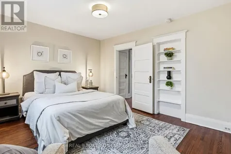 136 Blantyre Avenue Toronto (the Beaches) ON M1N 2R5
