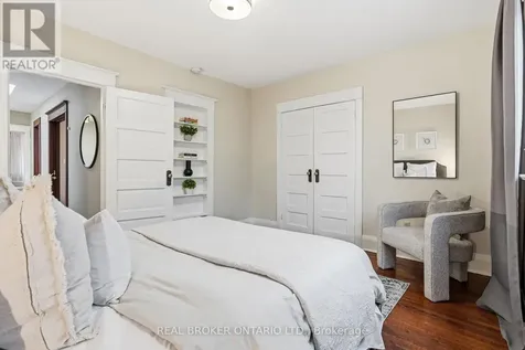 136 Blantyre Avenue Toronto (the Beaches) ON M1N 2R5