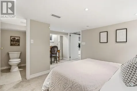 136 Blantyre Avenue Toronto (the Beaches) ON M1N 2R5