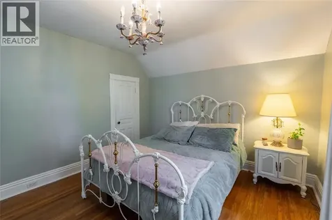 224 Vidal Street South Sarnia ON N7T 2T7