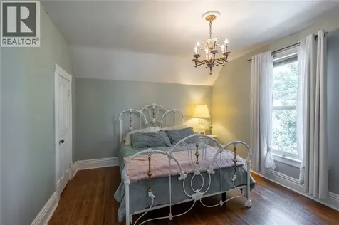 224 Vidal Street South Sarnia ON N7T 2T7