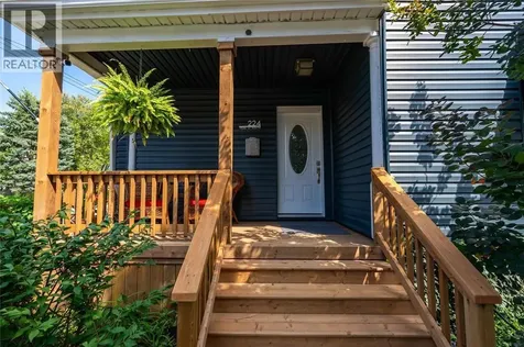 224 Vidal Street South Sarnia ON N7T 2T7