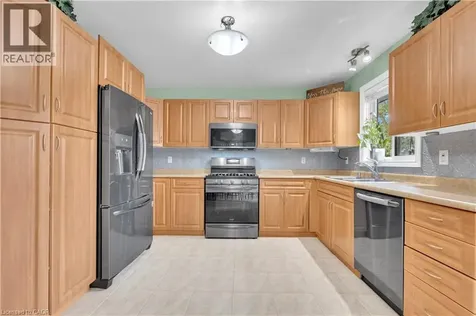 2227 St. Clair Avenue Essex ON N9B 3W4