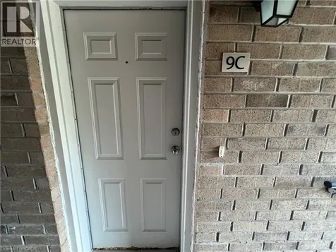 185 Windale Crescent Kitchener ON N2E 0G3