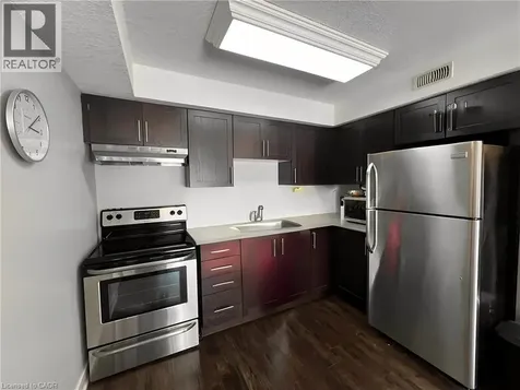 185 Windale Crescent Kitchener ON N2E 0G3