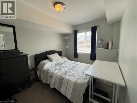 185 Windale Crescent Kitchener ON N2E 0G3