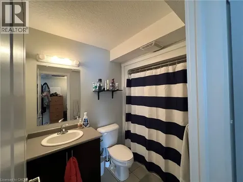 185 Windale Crescent Kitchener ON N2E 0G3