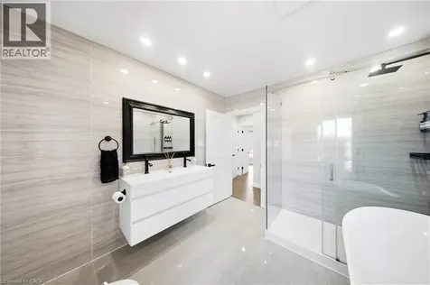 273 Stinson Crescent Hamilton ON L8N 1T6