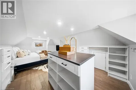 273 Stinson Crescent Hamilton ON L8N 1T6