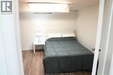 2688 Jamaica Crescent Windsor ON N9E 2Z2