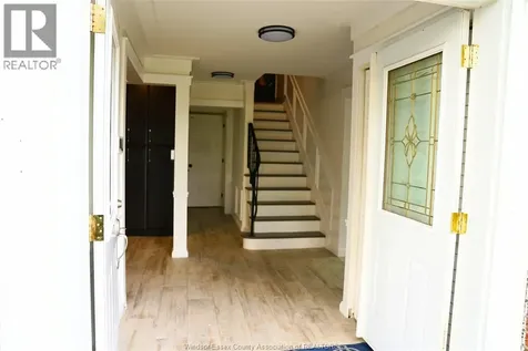 2688 Jamaica Crescent Windsor ON N9E 2Z2