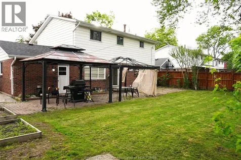2688 Jamaica Crescent Windsor ON N9E 2Z2