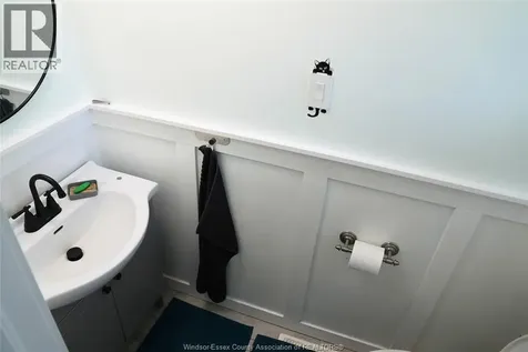 2688 Jamaica Crescent Windsor ON N9E 2Z2