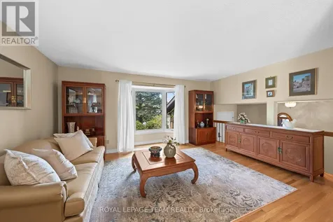 6 Byrd Crescent Ottawa ON K2L 2G5
