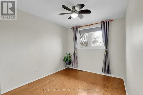 730 Malibu Terrace Ottawa ON K2C 3V1