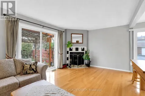 730 Malibu Terrace Ottawa ON K2C 3V1