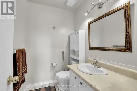 730 Malibu Terrace Ottawa ON K2C 3V1