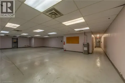 115 Scott Avenue Paris ON N3L 3K4