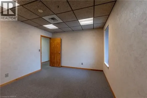115 Scott Avenue Paris ON N3L 3K4