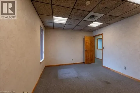 115 Scott Avenue Paris ON N3L 3K4