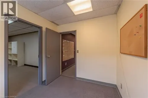 115 Scott Avenue Paris ON N3L 3K4