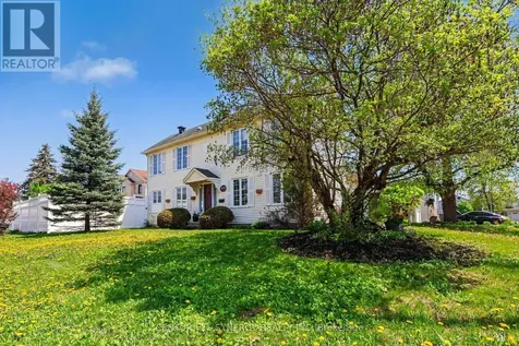 277 Mceachern Crescent Ottawa ON K2E 3K7