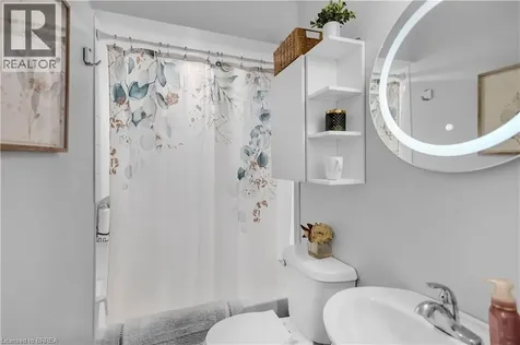 9 Aylmer Street Brantford ON N3S 6J7