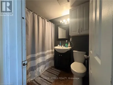 13 Sheridan Street Brantford ON N3T 2P7